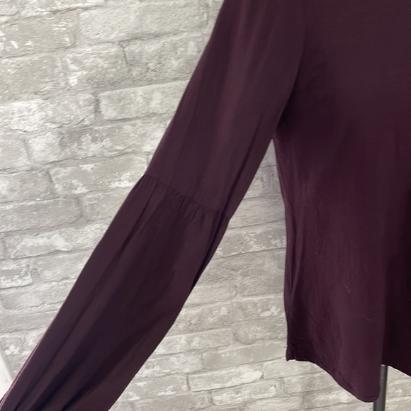 Sanctuary Burgundy Keyhole Tie Top - Picture 2 of 6